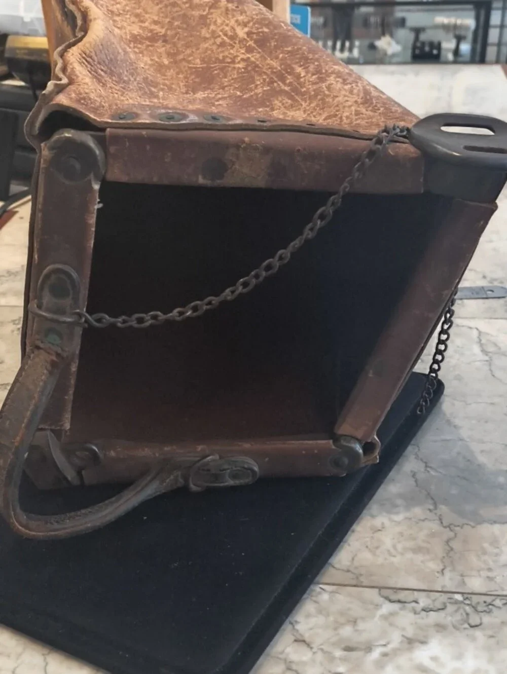 Vintage-Style Brown Leather Men’s Satchel